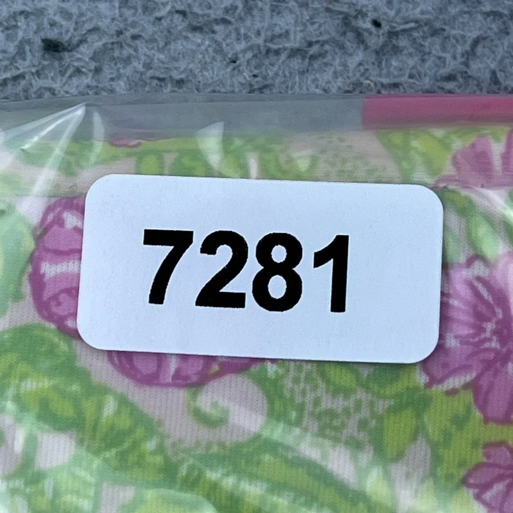 Lilly Pulitzer iPad Tablet Sleeve Case Zip Pink‎ Green Floral Neoprene 8x10